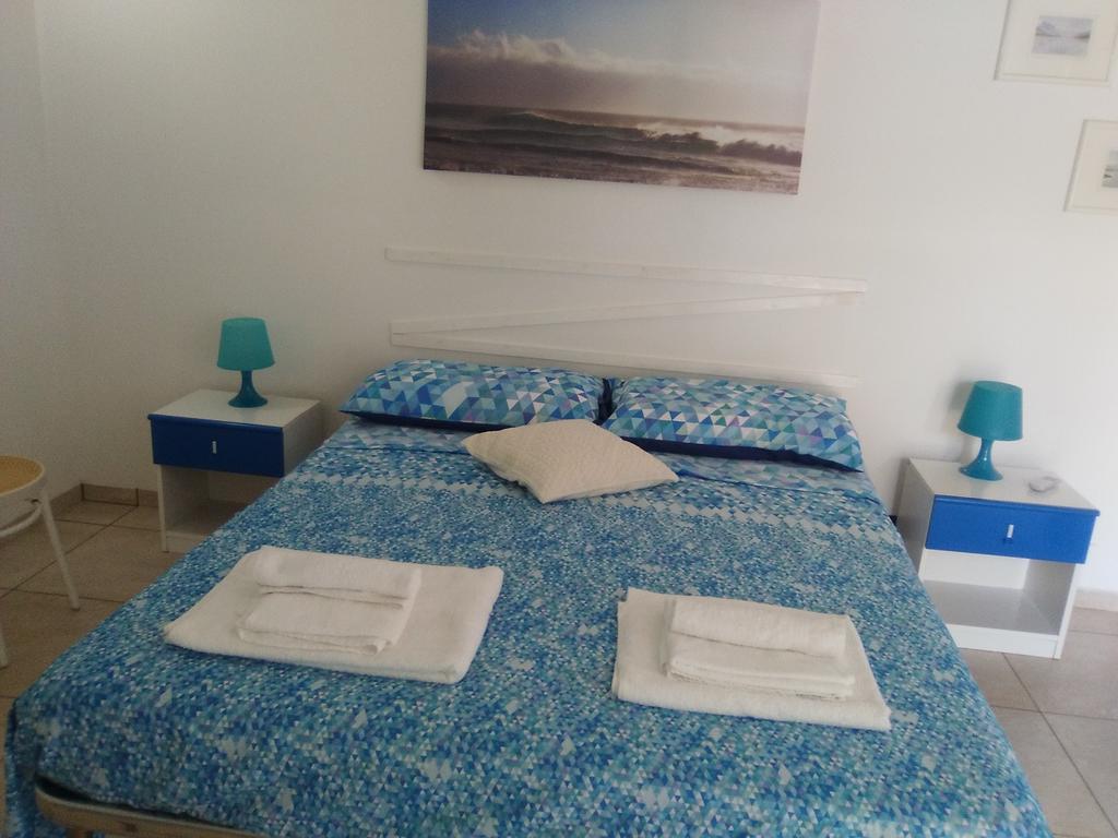 Casa Vacanza Fiorella Torre dell'Orso Exterior foto