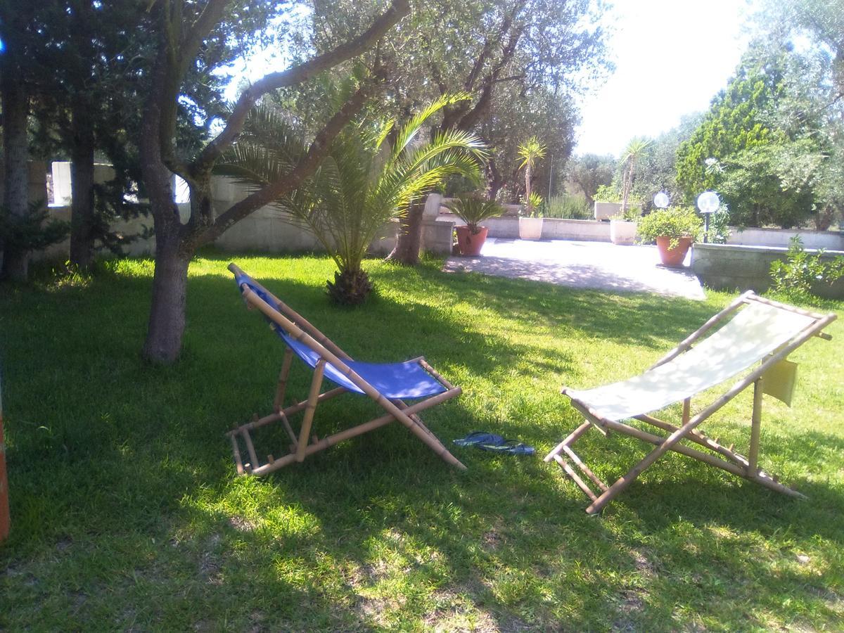 Casa Vacanza Fiorella Torre dell'Orso Exterior foto